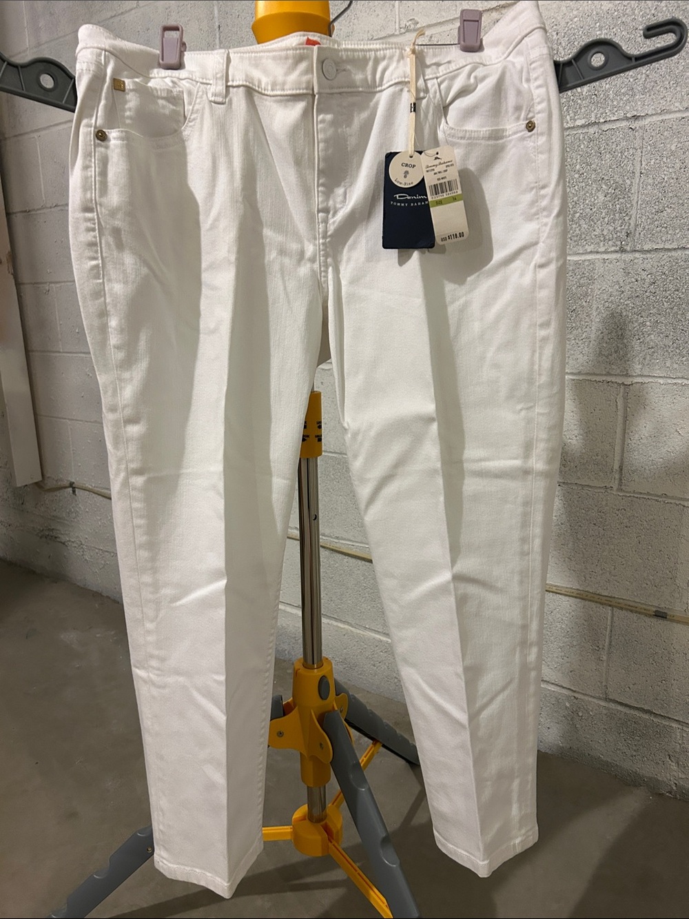 NWT Tommy Bahama Jeans